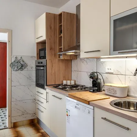 Floreani Apartment