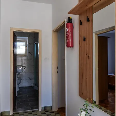 Floreani Apartment