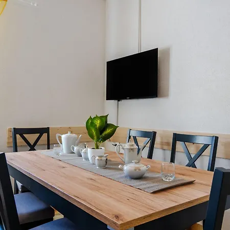 Floreani Apartment *