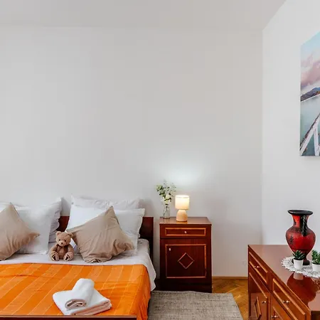 Floreani Apartment