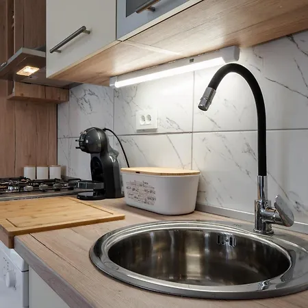 Floreani Apartment Vir